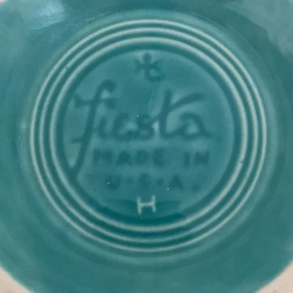 Turquoise Fiestaware Teapot - Picture 11 of 11